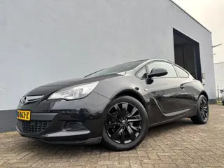 Opel Astra GTC 1.4 Turbo Sport
