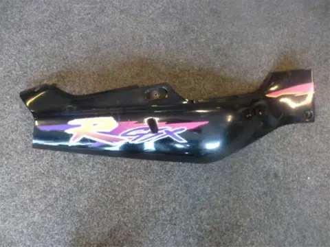 RECHTER ACHTERKANT Suzuki GSX R 750 1994 - 1995