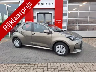 Toyota Yaris 1.5 Hybrid Active (bj 2024, automaat)
