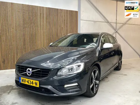 Volvo V60 1.5 T3 Nordic+ R-DESIGN AUTOMAAT STANDKACHEL