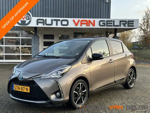 Toyota Yaris 1.5 Hyb. Bi-Tone Aut*5DR*Camera*LED*CLIMA*STOELVW*MF STUUR