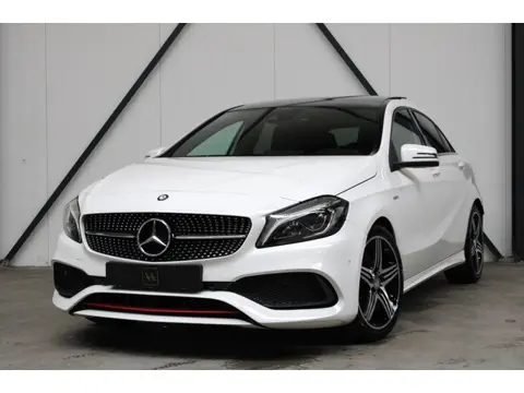 Mercedes-Benz A-klasse 250 AMG-Sport l Panodak l Sfeerverlichting l Key-Less