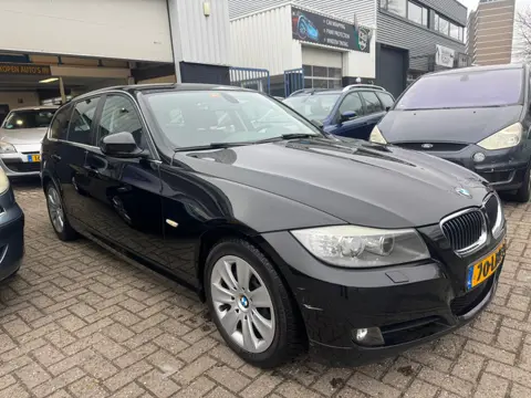 BMW 3-serie Touring 318i Business Line