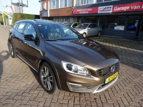 Volvo V60 Cross Country 2.0 D4 Nordic+/Automaat/schuifdak/Leer/Camera