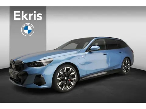 BMW 5 Serie Touring 530e | M Sportpakket Pro | Individual Lak | Innovation Pack | Comfort Pack | Tra