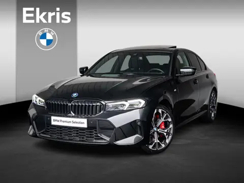 BMW 3 Serie Sedan 330e | M Sportpakket Pro | Comfort Pack | Comfort Access | Achteruitrijcamera | Sc