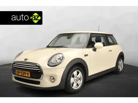Mini 3-deurs Cooper Automaat / Navigatie / PDC / Cruise / Key-less / Alu wielen