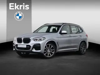 BMW X3 xDrive20i High Executive M-Sportpakket / Pano / Trekhaak / HUD / HIFI /