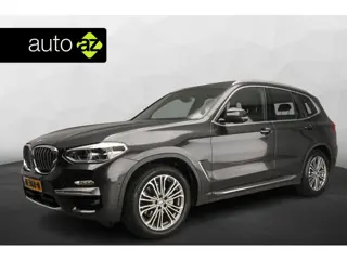 BMW X3 xDrive20i Panoramadak / Trekhaak / Sportstoelen / Park -assist / LED / Harman-Kardon / Head-u
