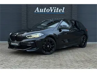 BMW 1-serie 118i M-Sport | Stoelverwarming | Live Cockpit Prof. | Carplay | PDC V & A