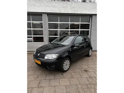 Fiat Punto 1.2 Dynamic - Airco - Elektrische Ramen - City Mode - Nieuwe APK