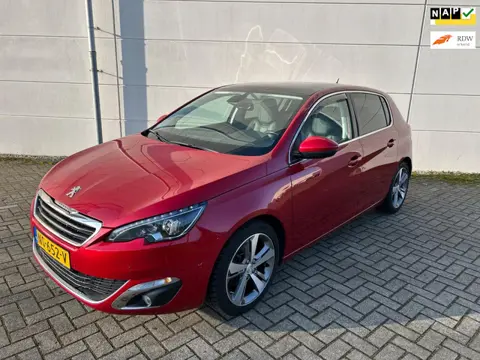 Peugeot 308 1.2 PureTech Blue Lease Premium Leder Stoelverwarming Navi Pano Trekhaak Apk 04-2027