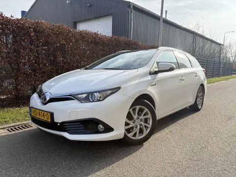Toyota Auris Touring Sports 1.8 Hybrid Lease / AUTOMAAT / NAVI / PANORAMADAK