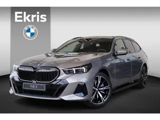 BMW 5 Serie 550e xDrive Touring | M Sportpakket Pro | Innovation Package | Travel Pack | Comfort Pac