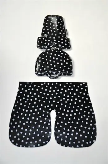 Hippe bekleding voor bobike mini 'Black Polkadot'