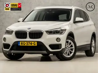 BMW X1 sDrive18i Sport 141Pk Automaat (NAVIGATIE, CLIMATE, PARKEERSENSOREN, SPORTSTOELEN, GETINT GLA