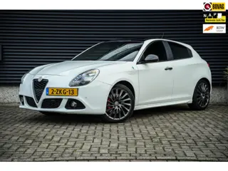 Alfa Romeo Giulietta 1.750 Turbo Veloce | Org. NL-Auto! | Panoramadak | Xenon | Cruise Control | Bia