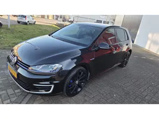 Volkswagen Golf 1.4 TSI GTE (bj 2015, automaat)