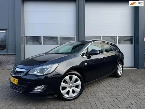 Opel Astra Sports Tourer 1.4 Turbo Sport Leder Xenon Fiets!