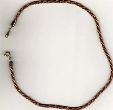 Ketting, gevlochten metaal-/ textieldraad, goudkleurig,43 cm