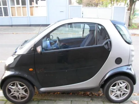 Smart compleet voor demontage sloopauto inkoop Den haag