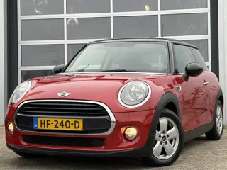 MINI Mini 1.5 Cooper Business 136pk | Dealer onderhouden | Nieuwe apk! | Airco | Bluetooth | Cruise 
