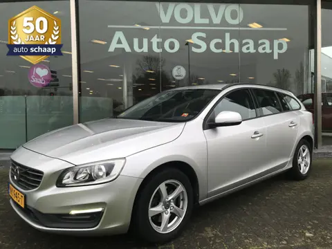 Volvo V60 2.0 D3 Nordic | Rijklaar incl garantie | Parkeersensoren voor Trekhaak Verwarmbaar voorrui