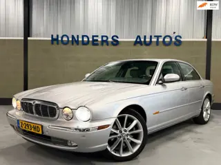 Jaguar XJ 3.5 V8 Executive AUT I LEDER I NAVI I PARKEERSENSOR I AIRCO I LM VELG I HISTORIE AANWEZIG 