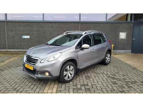 Peugeot 2008 1.2 110 pk PureTech Allure