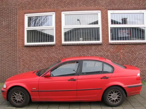 Sloopauto inkoop Den haag Bmw e 46 voor demontage