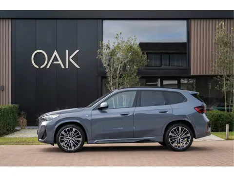 BMW X1 ***VERKOCHT***sDrive18i | M-Sport | Live Cockpit | Panorama | Alcantara/Leder | Memory | H&K 