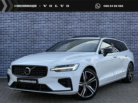 Volvo V60 2.0 T6 Recharge AWD R-Design | trekhaak | Adaptieve cruise controle | Long Range | Panoram