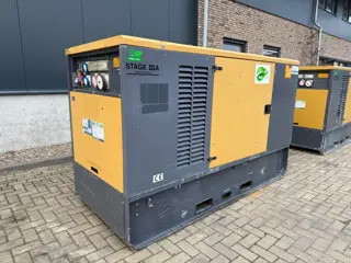 Iveco Stamford 100 kVA Silent Noodstroom generatorset as New ! 2019 ! 2890 hours