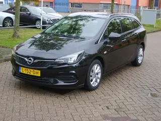 Opel Astra Sports Tourer 1.4 Business Elegance Automaat