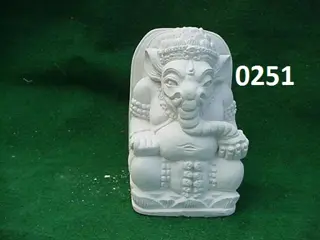 HINDOESTAANSE GOD ( GANESHA )