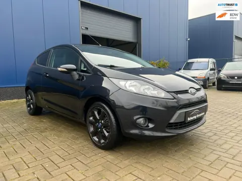 Ford Fiesta 1.25 Titanium / 82PK / AIRCO / STOELVERWARMING / LM VELGEN / BLUETOOTH