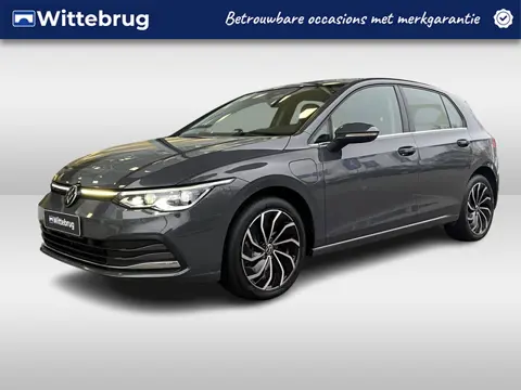 Volkswagen Golf 1.4 TSI DSG eHybrid Style / Panorama dak / Geheugenstoel / Suéde bekleding / 17'' LM