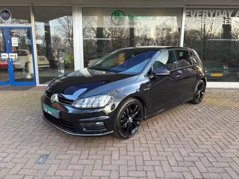 VOLKSWAGEN GOLF 1.4 TSI R Line 