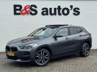 BMW X2 SDrive18i High Executive LED 19" M-sport velgen Panorama Sfeer verlichting Leder Cruise Clima