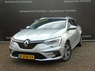 RENAULT MEGANE Estate 1.3TCE 140PK Intens Automaat - 2022 - 111DKM - Navi 