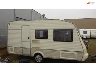 AVENTO Master 420 TD Luxe 1999 Dinette Treinzit 820 kg