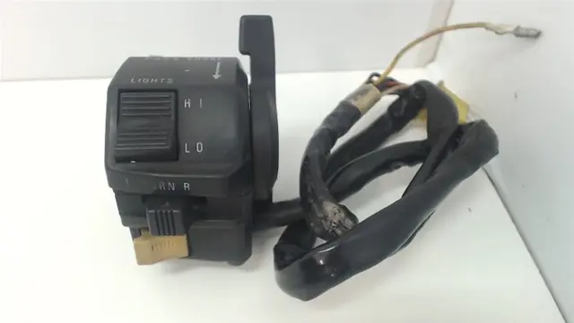 STUURSCHAKELAAR LINKS Suzuki VX 800 1990 - 1997