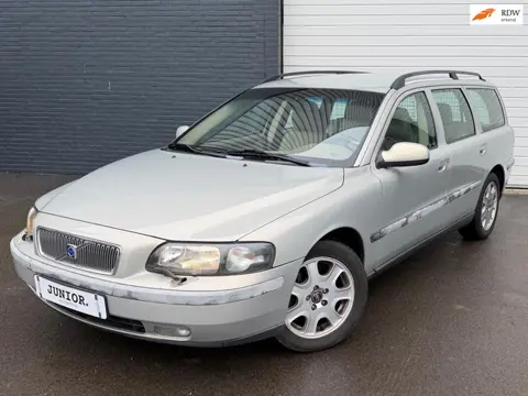 Volvo V70 2.4 T AUTOMAAT/LEDER/CRUISE/CLIMA/BLUETOOTH