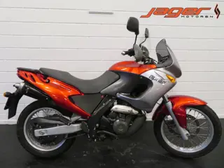 Aprilia PEGASO 650 I.E ZEER FRAAI! TOP CASE (bj 2001)