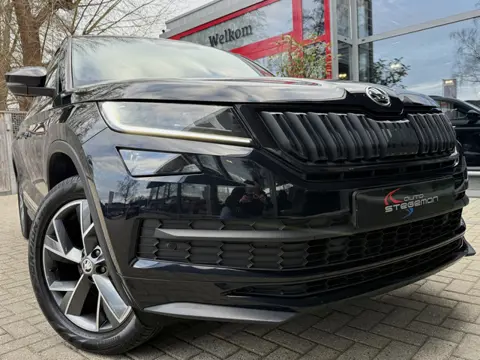 Škoda Kodiaq 1.5 TSI AUT. *!* SPORTLINE *!* RADAR/ CAMERA/ 19 INCH/ WINTERPAKKET/ CANTON AUDIO *!*