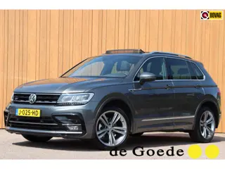 Volkswagen Tiguan 1.5 TSI ACT Highline Business R-Line org.NL schuifdak camera el.klep stoelverw.