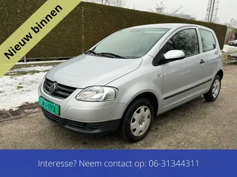 Volkswagen Fox 1.2 Trendline. nette Auto Nieuwe Apk