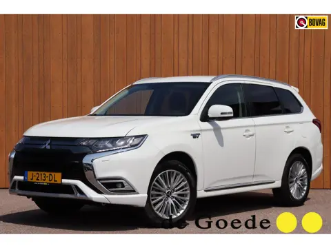 Mitsubishi Outlander 2.4 PHEV Pure+ org. NL-auto trekhaak camera stoelverw.