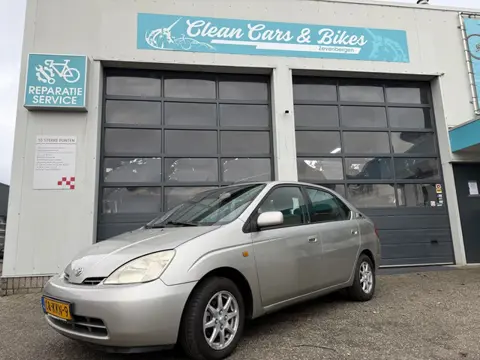 Toyota Prius 1.5 VVT-i (bj 2001, automaat)