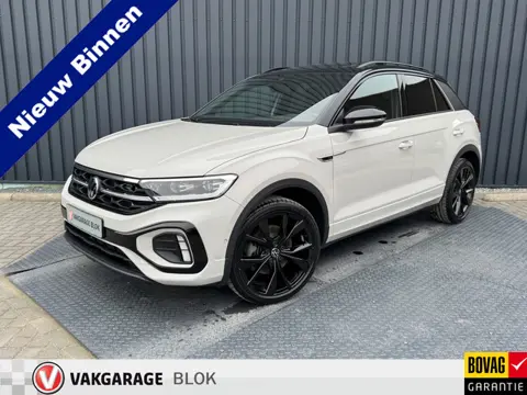 Volkswagen T-Roc 1.5 TSI R-Line Business | Trekhaak afnb. | Panodak | Keyless | Side Assist | Elk. A